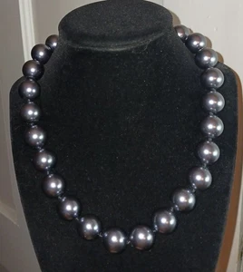 Collar grande de perlas de imitación negras metálicas de vidrio de 18 pulgadas 0,5 pulgadas/12 mm, cierre grande - Imagen 1 de 7