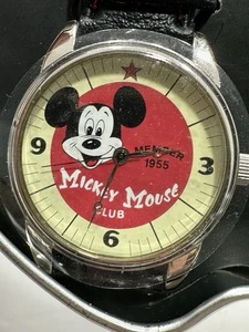 DISNEY MICKEY MOUSE CLUB WATCH - WORKING - NEW BATTERY - Picture 1 of 9