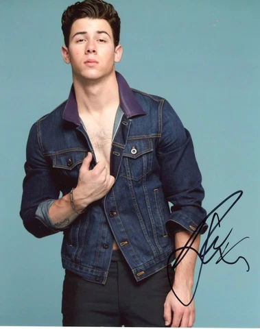 Nick Jonas Signed 10x8 Photo AFTAL#217 OnlineCOA Cover