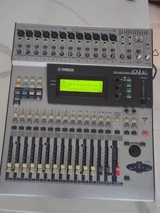 Yamaha O1v Digital Mixing Console 120V Commercial Sound Equipment FOR PARTS - Picture 1 of 24