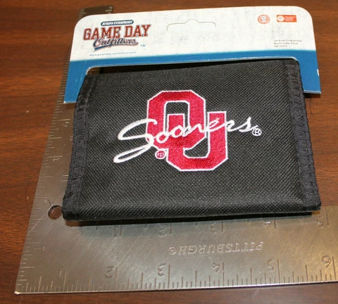 OKLAHOMA UNIVERSITY OU SOONERS EMBROIDERED WALLET Cover