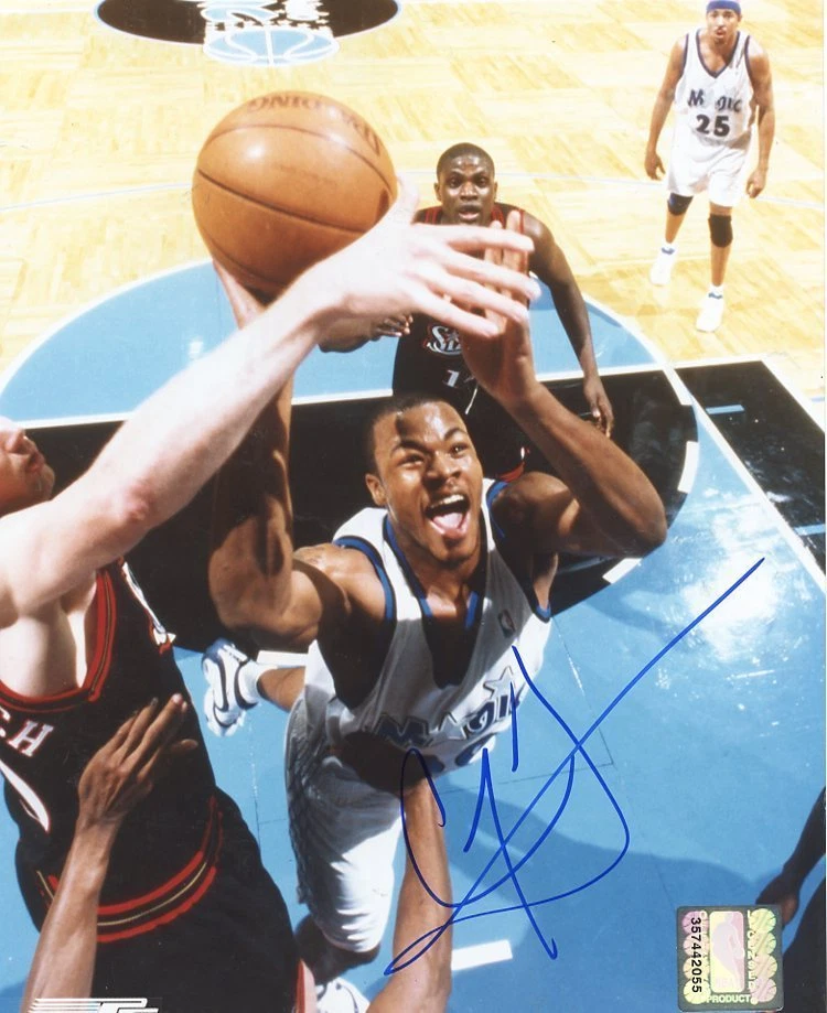 FOTO 8X10 FIRMADA AUTOGRAFIADA POR COREY MAGGETTE ORLANDO MAGIC CON CERTIFICADO DE AUTENTICIDAD Foto 1 de 1