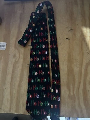 EUC Addiction Ho Ho Ho Men's Holiday Novelty Polyester Tie 57" X 4" - Image 1 of 4