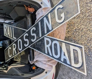 Early Cast Iron Railroad Crossing Sign - Picture 1 of 5
