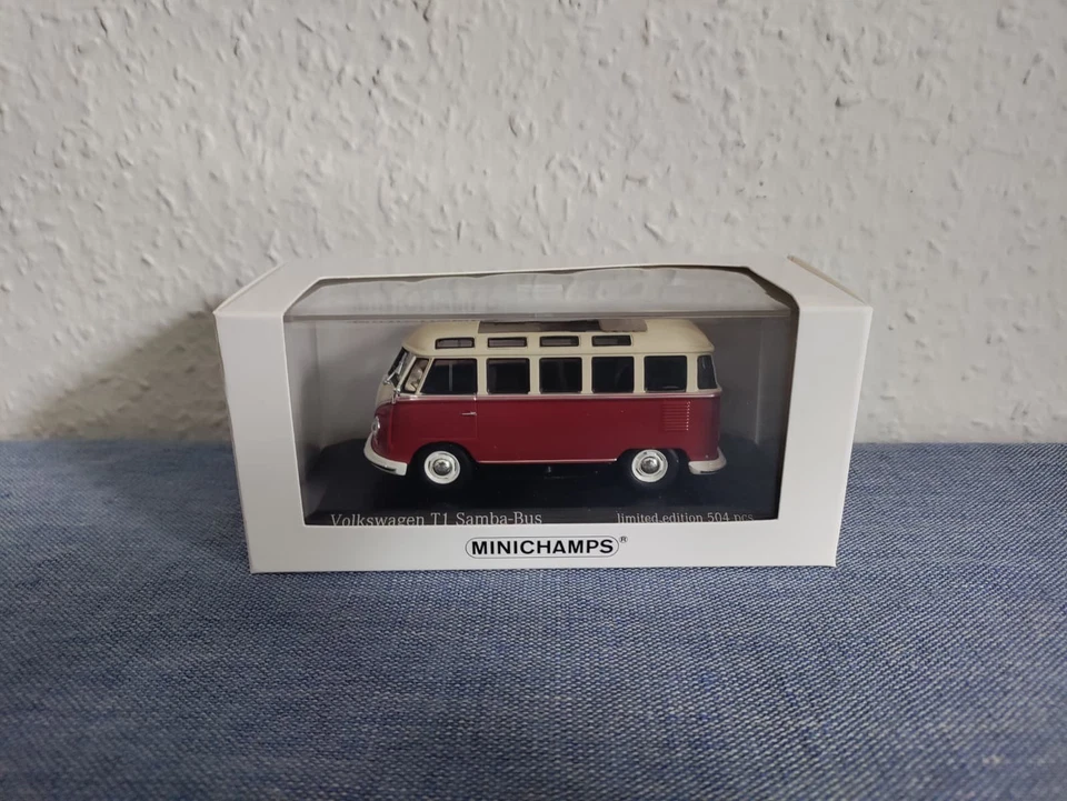 VW T1 - Samba, rot - Minichamps (1:43) - Bild 1 von 1