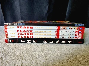 DC Comics The Flash Graphic Novel 6 Bücher Lot *LISTE SIEHE BESCHREIBUNG* - Bild 1 von 11