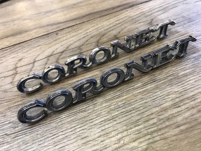 Dodge Coronet 1970 carrocería B Mopar guardabarros delantero emblemas OEM Foto 1 de 4