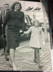 CLINT HILL SIGNED 8X10 AUTOGRAPH SECRET SERVICE DETAIL JACQUELINE KENNEDY - Picture 1 of 7