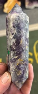 Bacchetta Fluorite Arcobaleno Doppia Terminazione 275 Grammi 5 1/2" - Foto 1 di 7