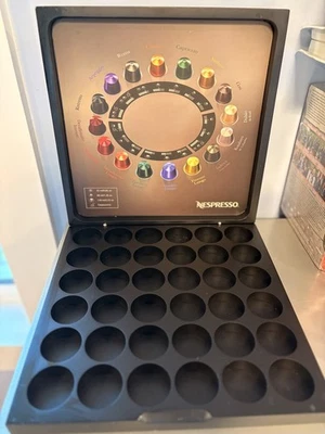 NESPRESSO Discovery Box (vacío) soporte para cápsulas de café ~ negro ~ tiene capacidad para 36 almacenamiento Foto 1 de 4