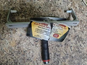Adjustable Width Paint Roller Frame 12-18" Project Select Professional RF 210 - Picture 1 of 5