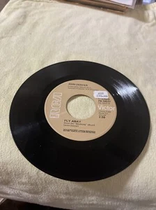 JOHN DENVER - FLY AWAY/TWO SHOTS - ORIGINAL RCA VICTOR RECORDS 45 - Picture 1 of 2