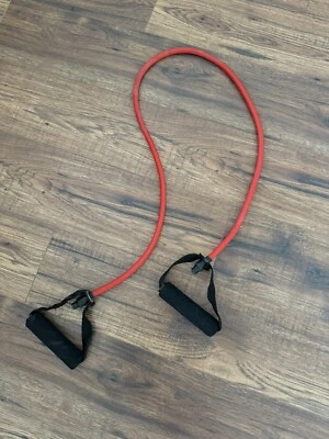 Banda de resistencia SPRI Xertube con asas - roja (mediana). Foto 1 de 2