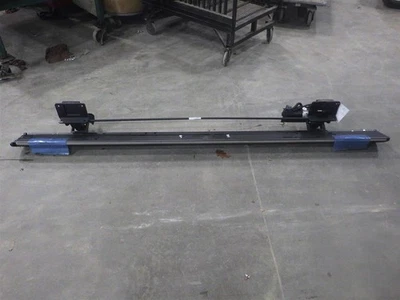 Silverado 2500 2500HD 2024 High Country pasajero estribo eléctrico doble cabina Foto 1 de 4