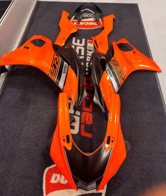 YAMAHA YZF R6 COMPLETE OEM BODYWORK FAIRING UPPER SIDES TAIL 2017 TO 2024 - Image 1 of 4