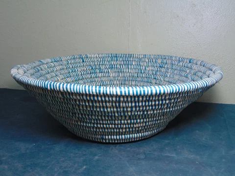 Southwestern American Hand-Woven Coiled 14" Basket Functional Decor Nice Rustic Cover