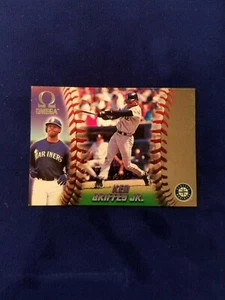 Ken Griffey Jr. 1998 Pacific Omega Embossed #200 Seattle Mariners Reds - Picture 1 of 2