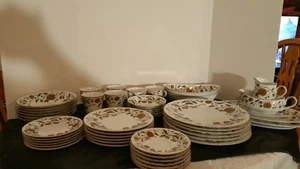 Noritake "Fairfeild" Geschirr  - Bild 1 von 10