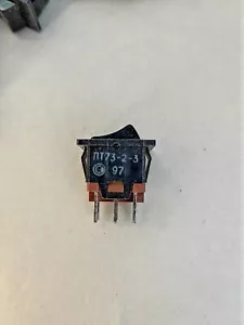 4x PT73-2-3 Soviet Toggle Switch 250V/ 5.0 A NOS - Picture 1 of 4