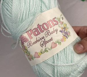 Patons Beehive Baby Sport Yarn SOFT Blanket Delicate Green 3.5 oz Acrylic Nylon - Picture 1 of 5