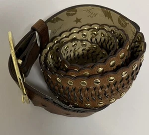 Cinturón Betsey Johnson Tachonado Talla L Hebilla de Latón Marrón Vaquera Costera Y2K 40.5" - Imagen 1 de 11
