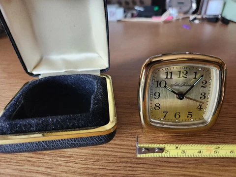 Vintage Wind-Up SETH THOMAS Travel Clock, Rare Tuckaway Model  3297 Cover
