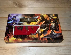 League of Legends Mini Weapons of various Champions, Keychains - Picture 1 of 4