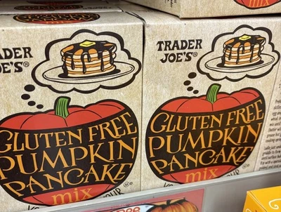 2 paquetes de mezcla de panqueques de calabaza sin gluten Trader Joes - 18,5 oz cada paquete Foto 1 de 3