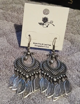 NEW SILVER-PLATED FEATHER BOHO DANGLE EARRINGS LEAD FREE NICKEL FREE WITH TAG - Image 1 of 2
