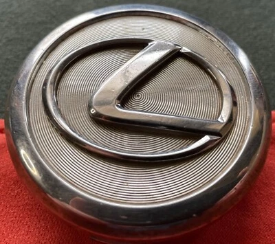 LEXUS ES300 ES330 GS300 GS430 OEM WHEEL CHROME CENTER CAP 42603-AH010 HUBCAP OE - Image 1 of 4