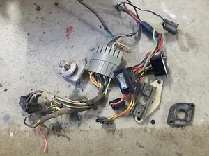 1971 1972 1973 1974 DODGE CHRYSLER PLYMOUTH SUNROOF SWITCH PARTS LOT MOPAR - Picture 1 of 17