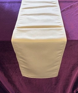 Gold Table Runner 172cm x 24.5cm x 1 - Picture 1 of 1