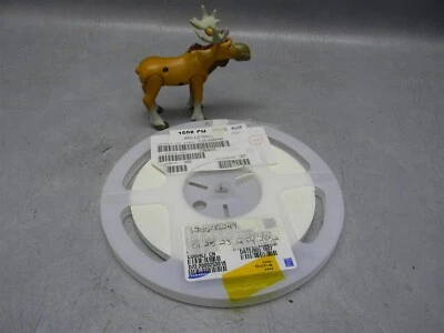 Samsung Electro-Mechanics CL10B104KC8NNNC Ceramic Capacitors Reel of 2852 - Image 1 of 4