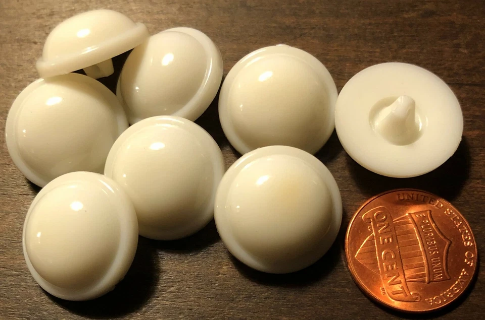 8 Domed Shiny Cream Almost White Shank Plastic Buttons 3/4" 19mm 10068 - Image 1 of 1
