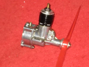 NEW? EARLY VINTAGE OK CUB 049 C/L FF GLOW MODEL AIRPLANE ENGINE wPROP TANK - Picture 1 of 4