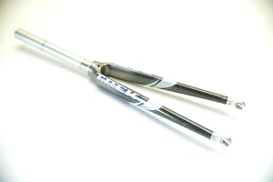 TREK CARBON 40 MM RAKE BICYCLE 700c WHEEL 1 1/8" THREADLESS FORK 222 MM STEERER - Picture 1 of 6