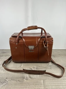Vintage Nikon Brown Leather Camera Bag Model FB11 - Picture 1 of 10