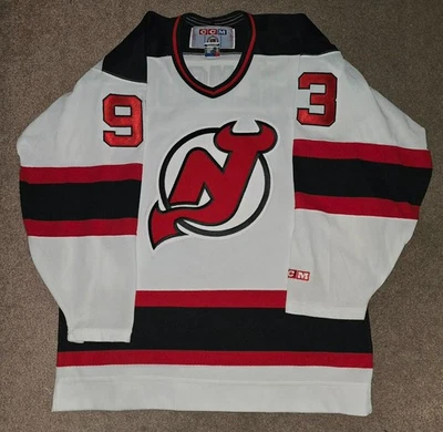 Vtg Doug Gilmour New Jersey Devils CCM Hockey Jersey Medium - Image 1 of 4