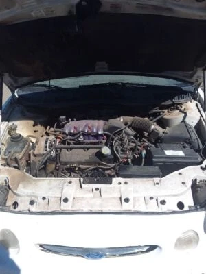 Used Fuel Injection Throttle Body fits: 1999 Ford Taurus Throttle Valve Assembly Foto 1 de 4