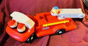 Vintage Little Tikes Fire Engine Fire Fighter Truck Play Set Toddle Tots - Picture 1 of 4