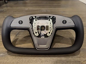 Volante Tesla Modelo S/X 2021-2025 Yugo con Botón Bocina Háptica - Imagen 1 de 24