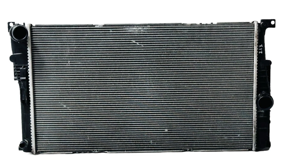 2014-2016 BMW 328D XDRIVE 2.0L - Radiator 7600523 - Image 1 of 4