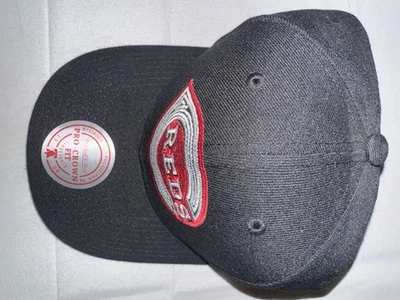 Gorra Cincinnati Reds Mitchell & Ness Snapback - Edición Neón - Nueva - Negra Foto 1 de 4