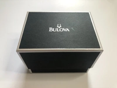 Bulova Presentación Reloj Estuche Almacenamiento Viaje Reloj Caja con Almohada y Folleto-Vacío Foto 1 de 3