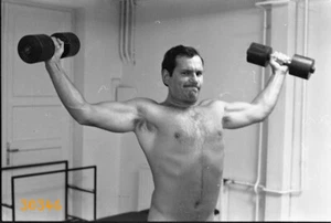 nude man w strange face exercising in gym, unusual,  vintage fine art negative!  - Picture 1 of 1