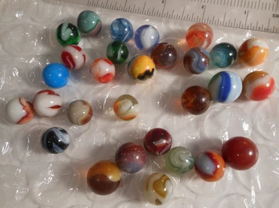 29 collectable marbles in small jar Unsearched random collection (awesome) - Image 1 of 4
