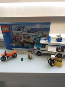 LEGO CITY: Prisoner Transport (7286)