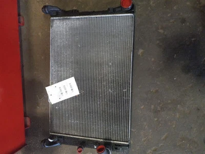 MERCEDES BENZ C-CLASS C300 Sport 2008-2012 Radiator 3.0L 4WD Gasoline 3732419 - Image 1 of 4