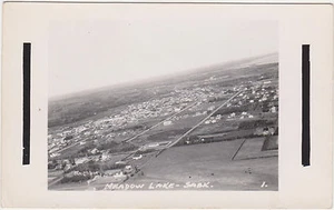 RPPC, lago prato, Saskatchewan, Canada, vista occhio di uccello, anni '50 circa - Foto 1 di 2