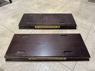 Set of two 1:16 Danbury Mint 1929 Cord L29 Special Coupe Wood Display .Base Only - Image 1 of 3
